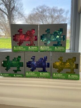Minecraft Jelly Cubes In Pixel Creature Display Cube *All Colors  *like NeeDoh